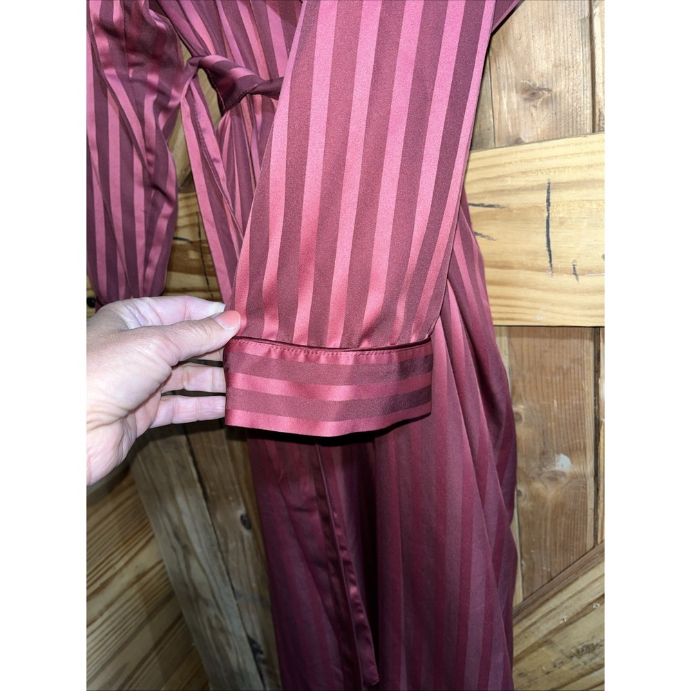 Cabernet Sleep Sense Robe Size Medium Womens Rose Red Stripe Silky Dressing Robe - Picture 5 of 14